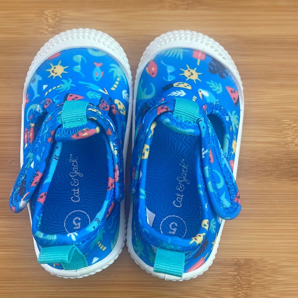 Cat & Jack Water Shoes for Toddler- Brand New, Size 5